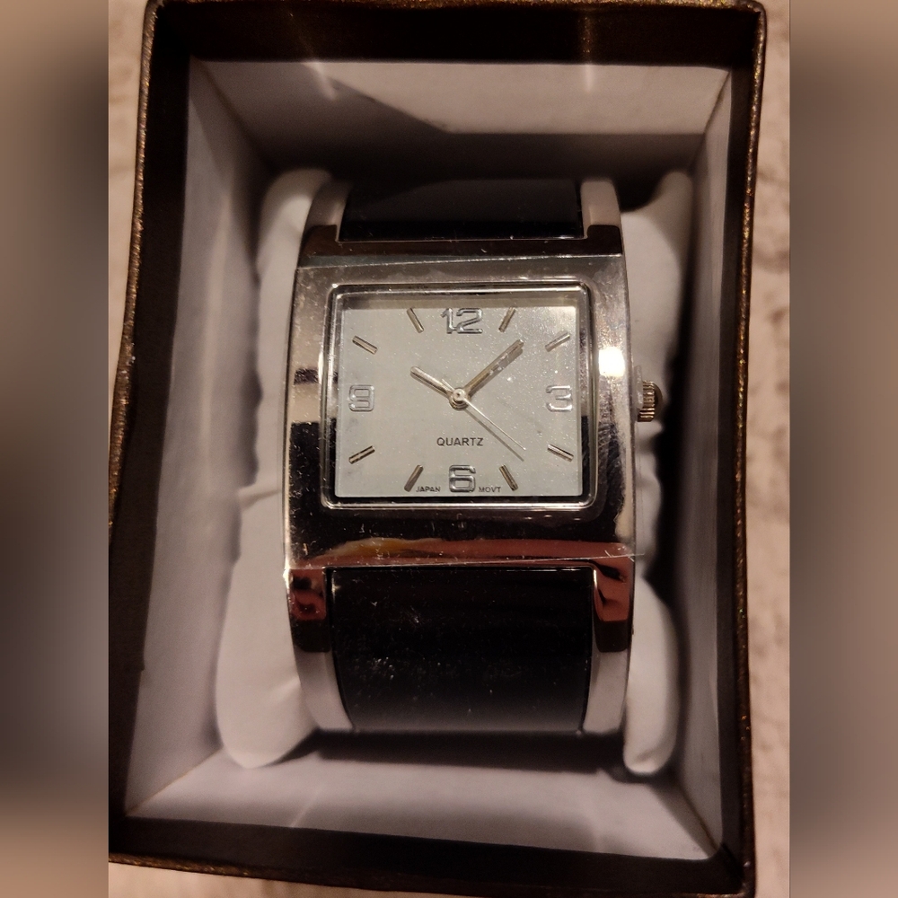Ulta Beauty Cuff Watch (Needs A Battery)